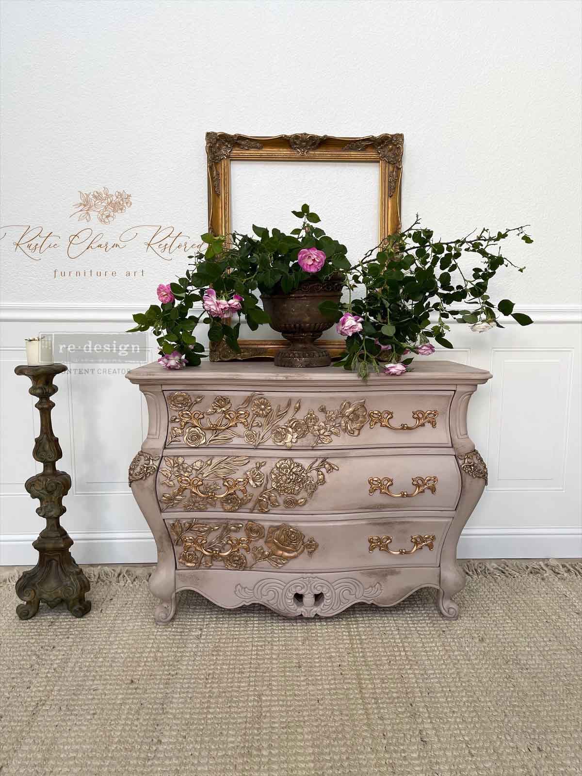 Peony Suede - Decor Moulds - Nordic Chic®