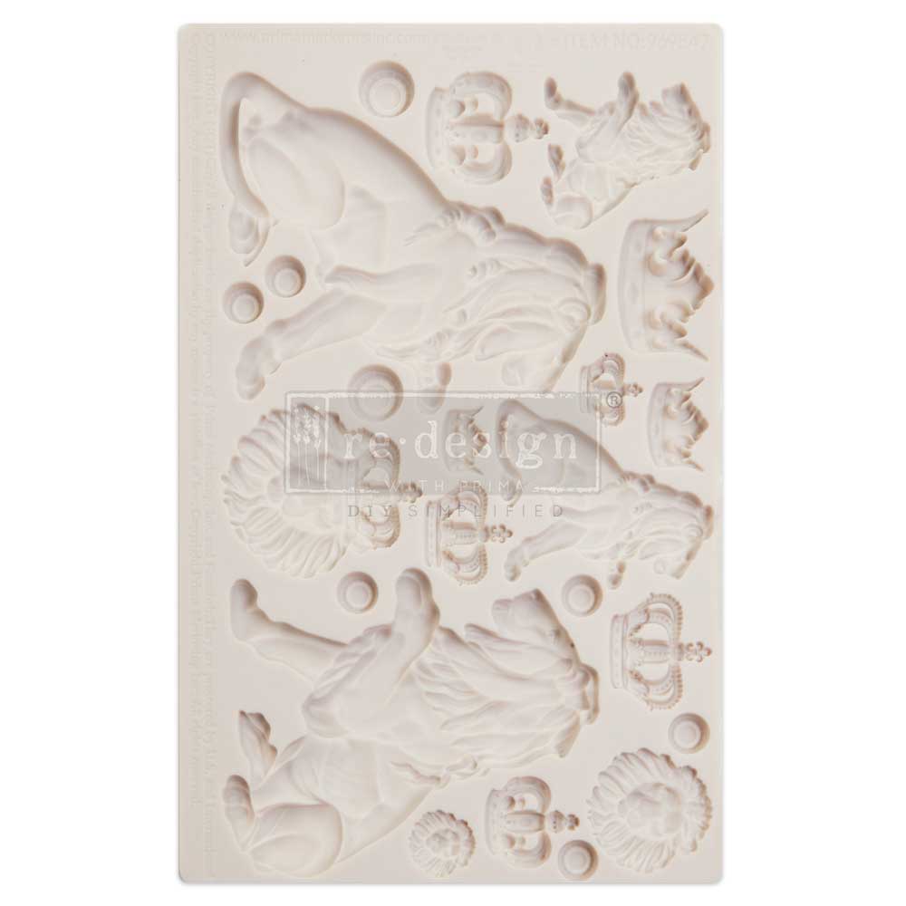 Regal Lions - Finnabair Moulds - Nordic Chic®